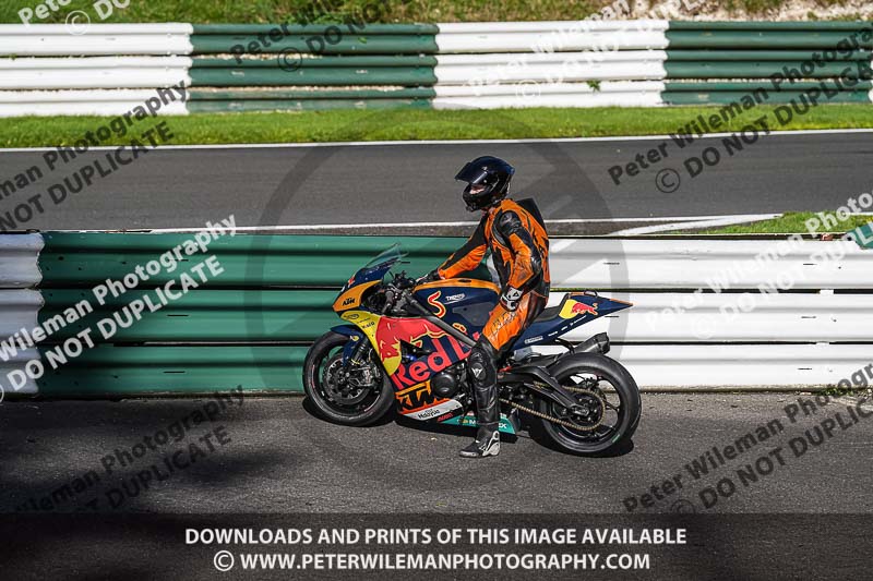 cadwell no limits trackday;cadwell park;cadwell park photographs;cadwell trackday photographs;enduro digital images;event digital images;eventdigitalimages;no limits trackdays;peter wileman photography;racing digital images;trackday digital images;trackday photos
